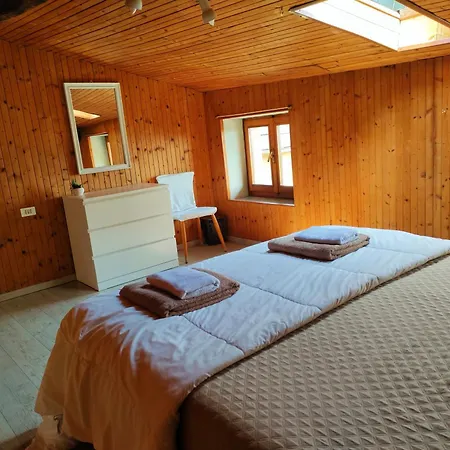 Affascinante Mansarda Nel Cuore Di * ブルナーテ