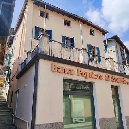 Affascinante Mansarda Nel Cuore Di Brunate