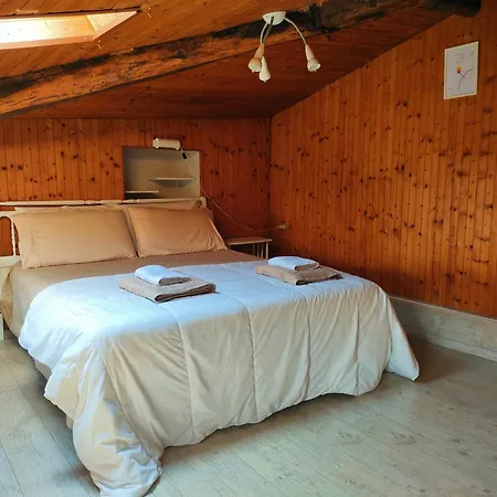 Affascinante Mansarda Nel Cuore Di Homestay