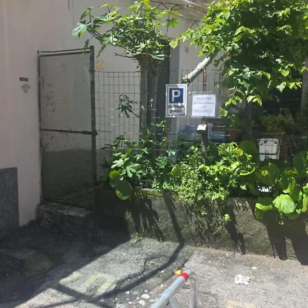 Affascinante Mansarda Nel Cuore Di Homestay Brunate