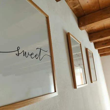 Affascinante Mansarda Nel Cuore Di Homestay Brunate